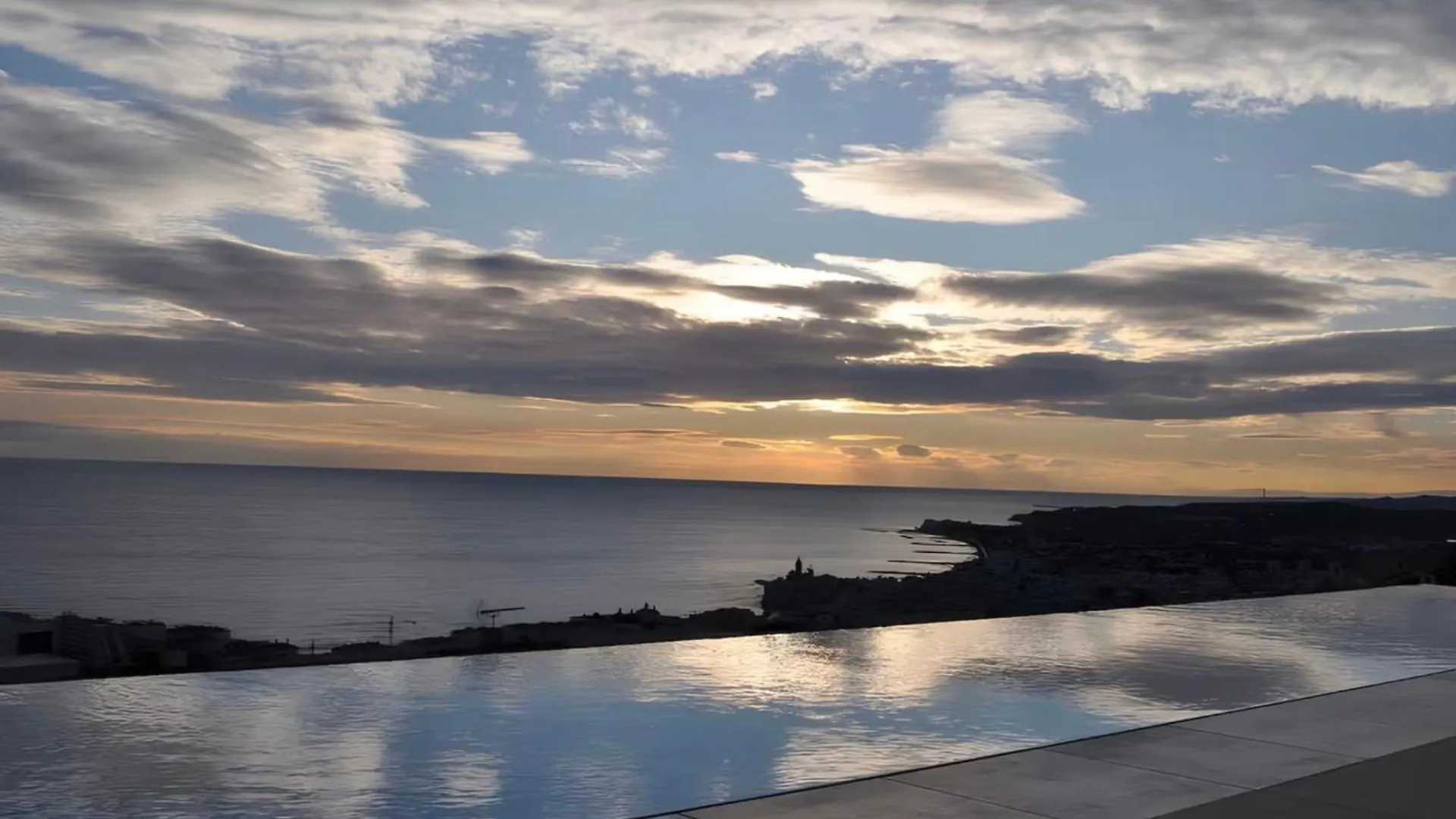 Villa Casa Nirvana - Penthouse Sitges